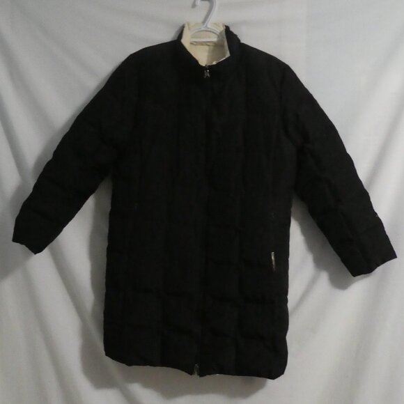 Liz Claiborne | medium | Reversible Black - White Quilted Puffer Coat - Picture 3 of 16